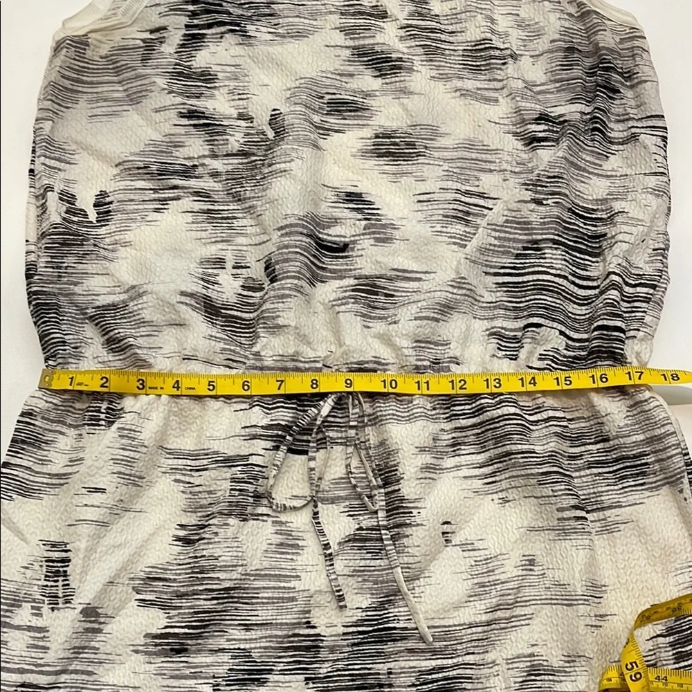 Vince Silk Black and White Patterned Dress - Picture 3 of 9